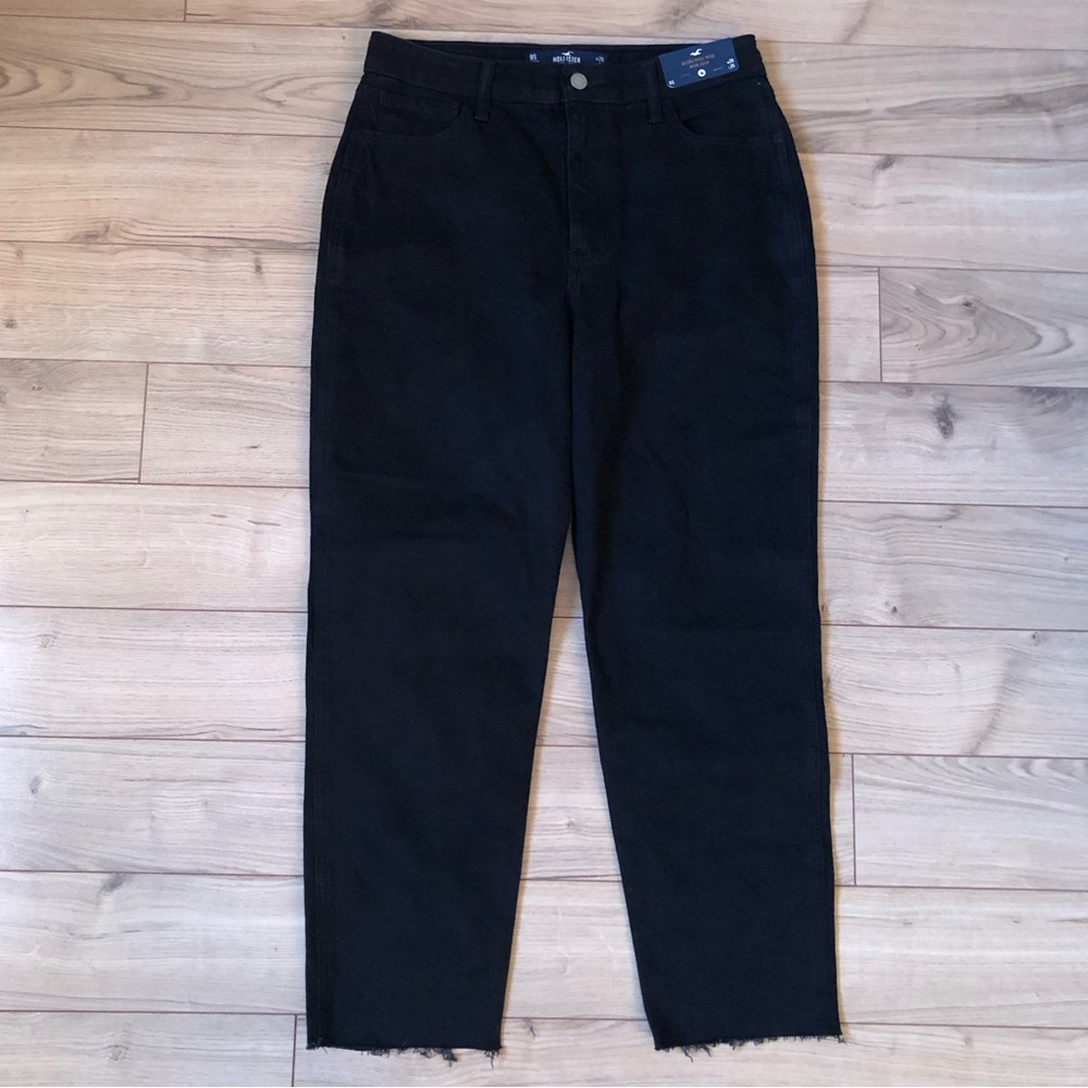 Women’s Hollister Black Ultra High Rise Mom Denim Jeans size 9
